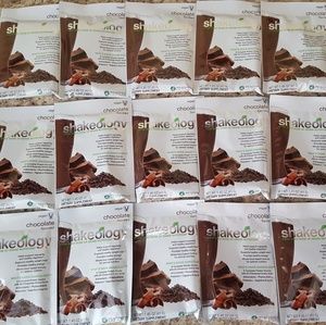 SOLD 🍫16 pk Vegan Chocolate Shakeology 🍫